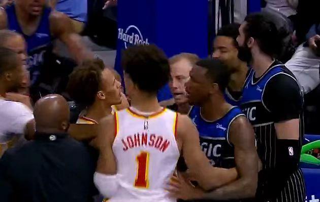 老鹰团队攻势碾压魔术 小瓦格纳复出难改颓势